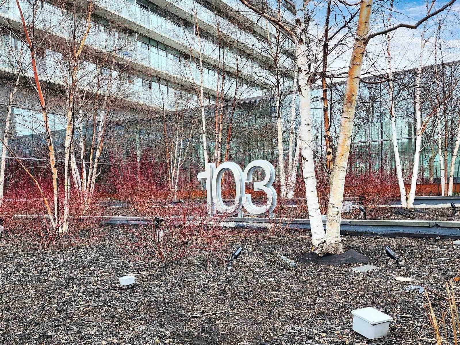 103 The Queens Way, Unit 407