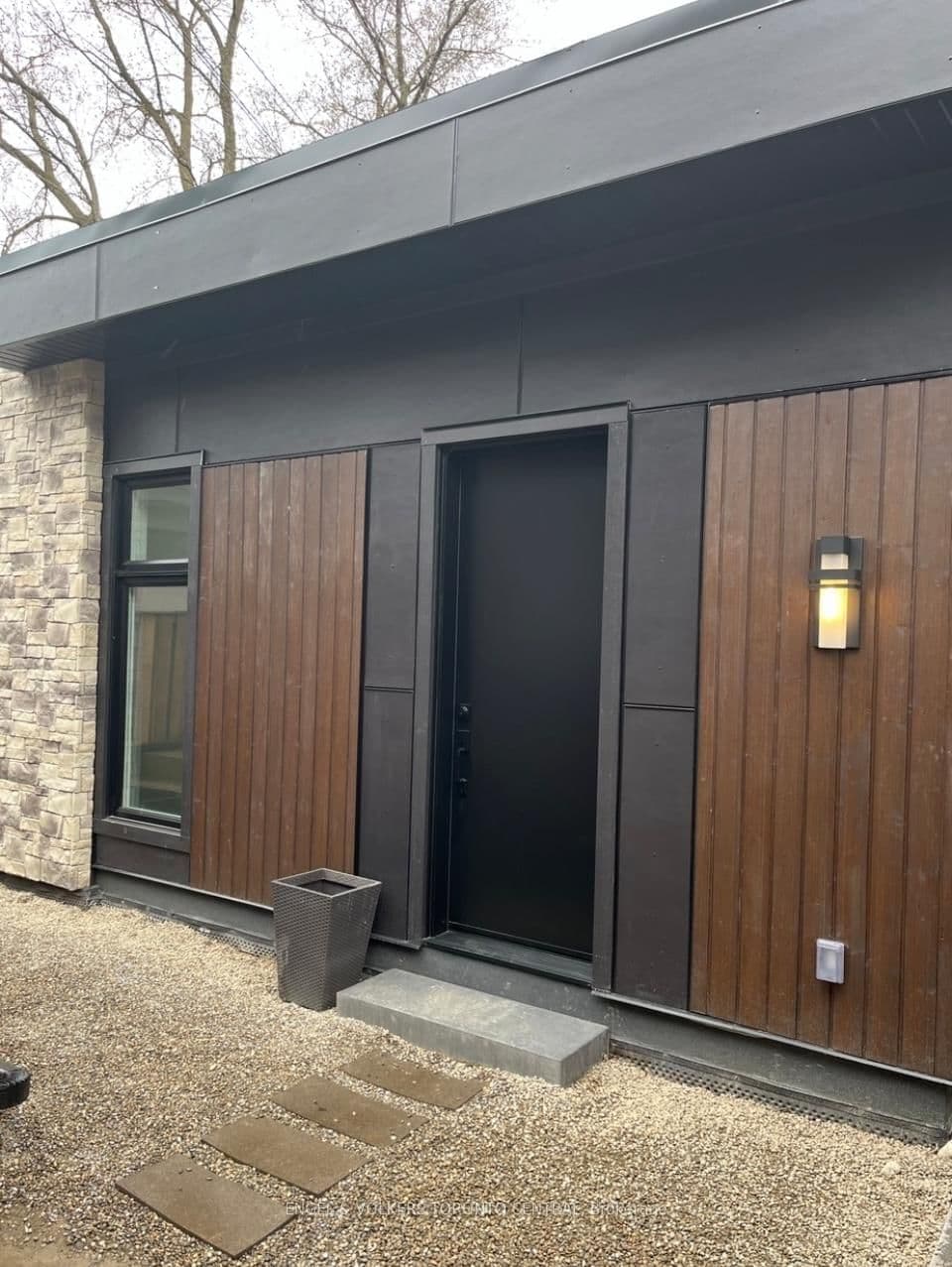 210 Humberside Avenue, Unit Rear