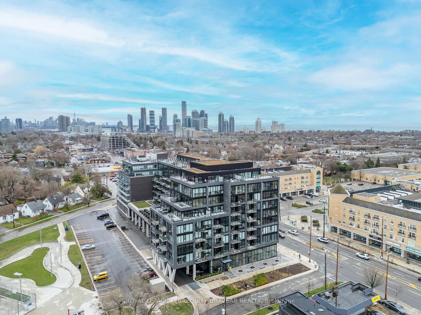 7 Smith Crescent, Unit 214