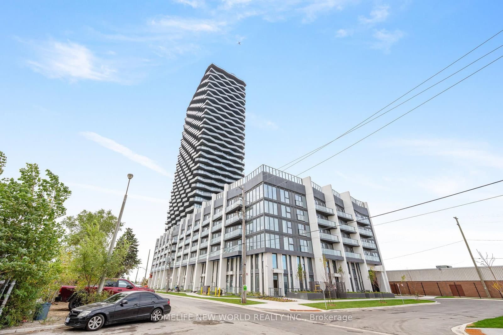 36 Zorra Street, Unit 811