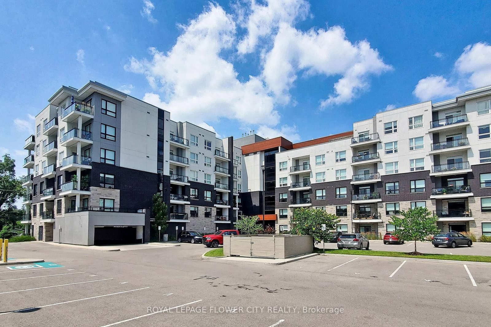 320 Plains Road, Unit 106