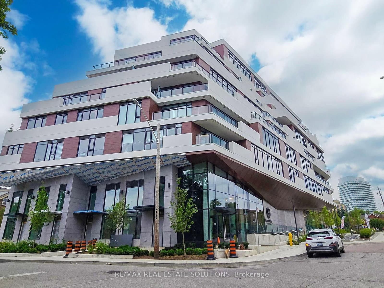 160 Kingsway Crescent, Unit 609