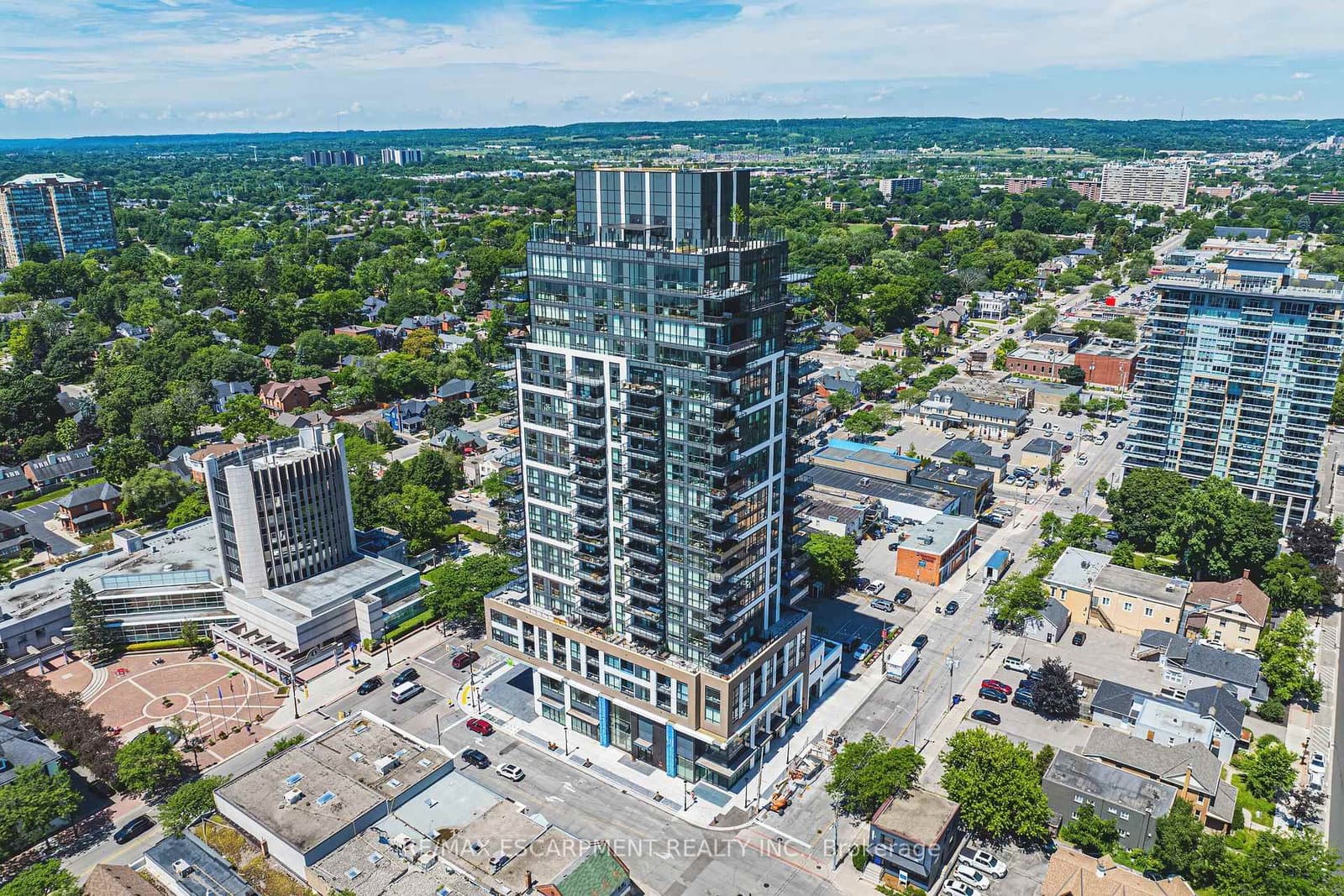 2007 James Street, Unit 2202