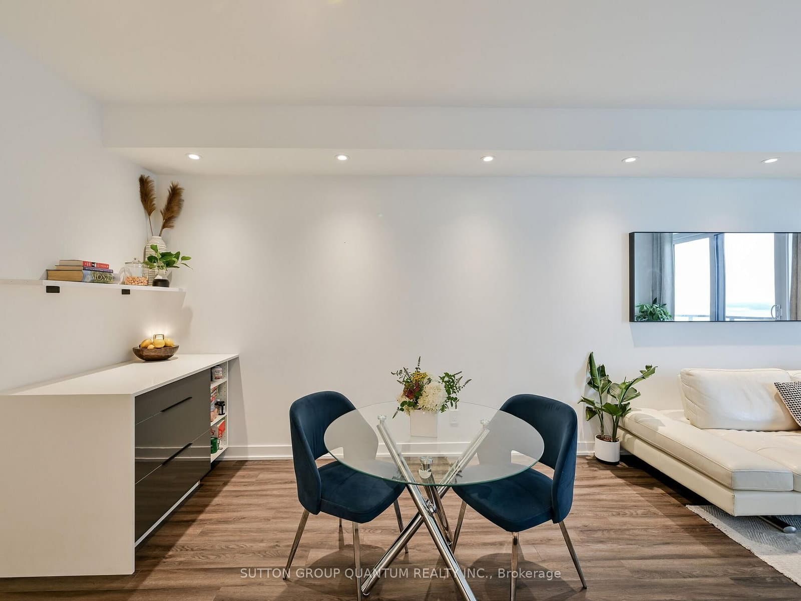 1928 Lake Shore Boulevard W, Unit 2105