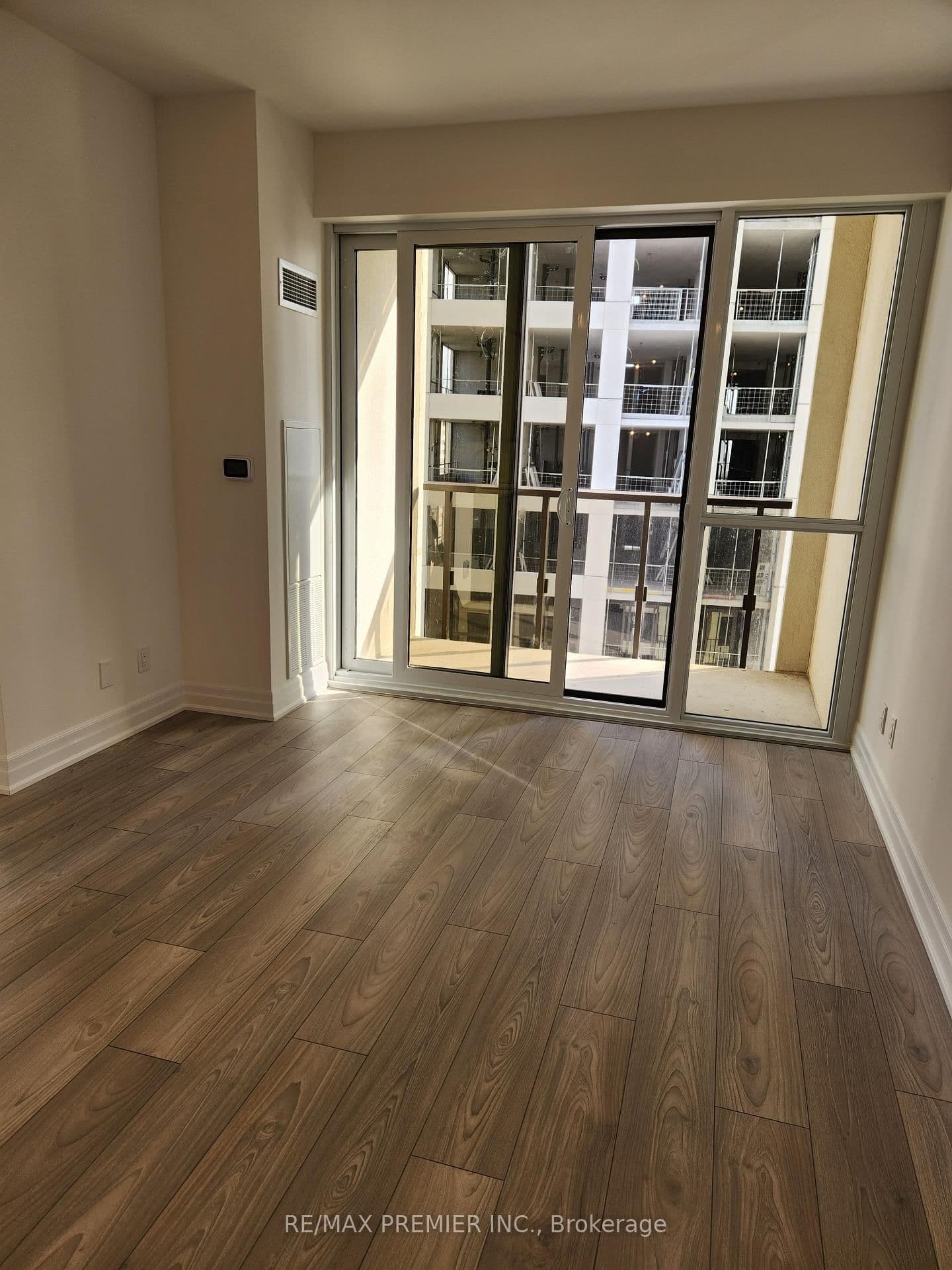 36 Elm Drive W, Unit 1502