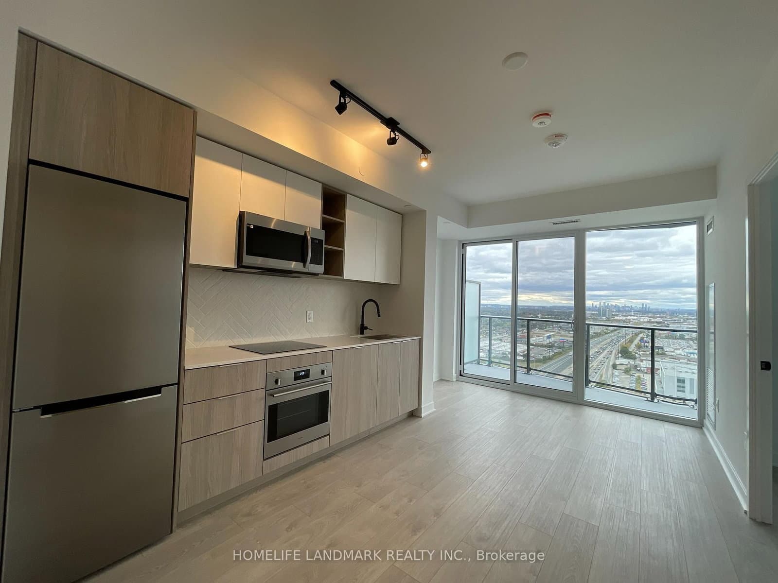 36 Zorra Street, Unit 2802