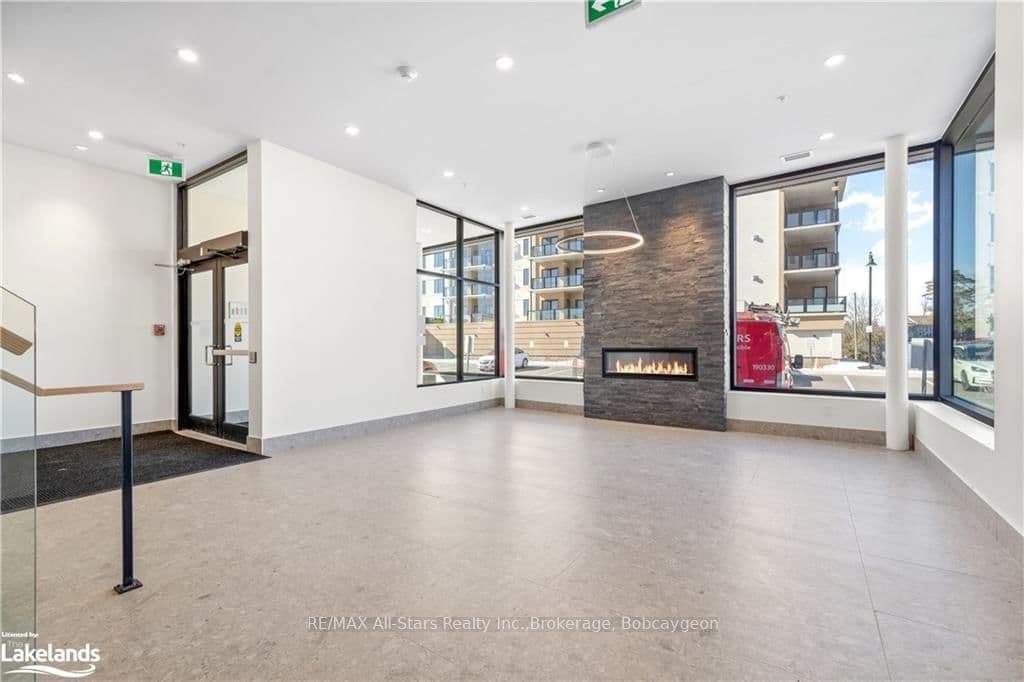 19B WEST Street N, Unit 206