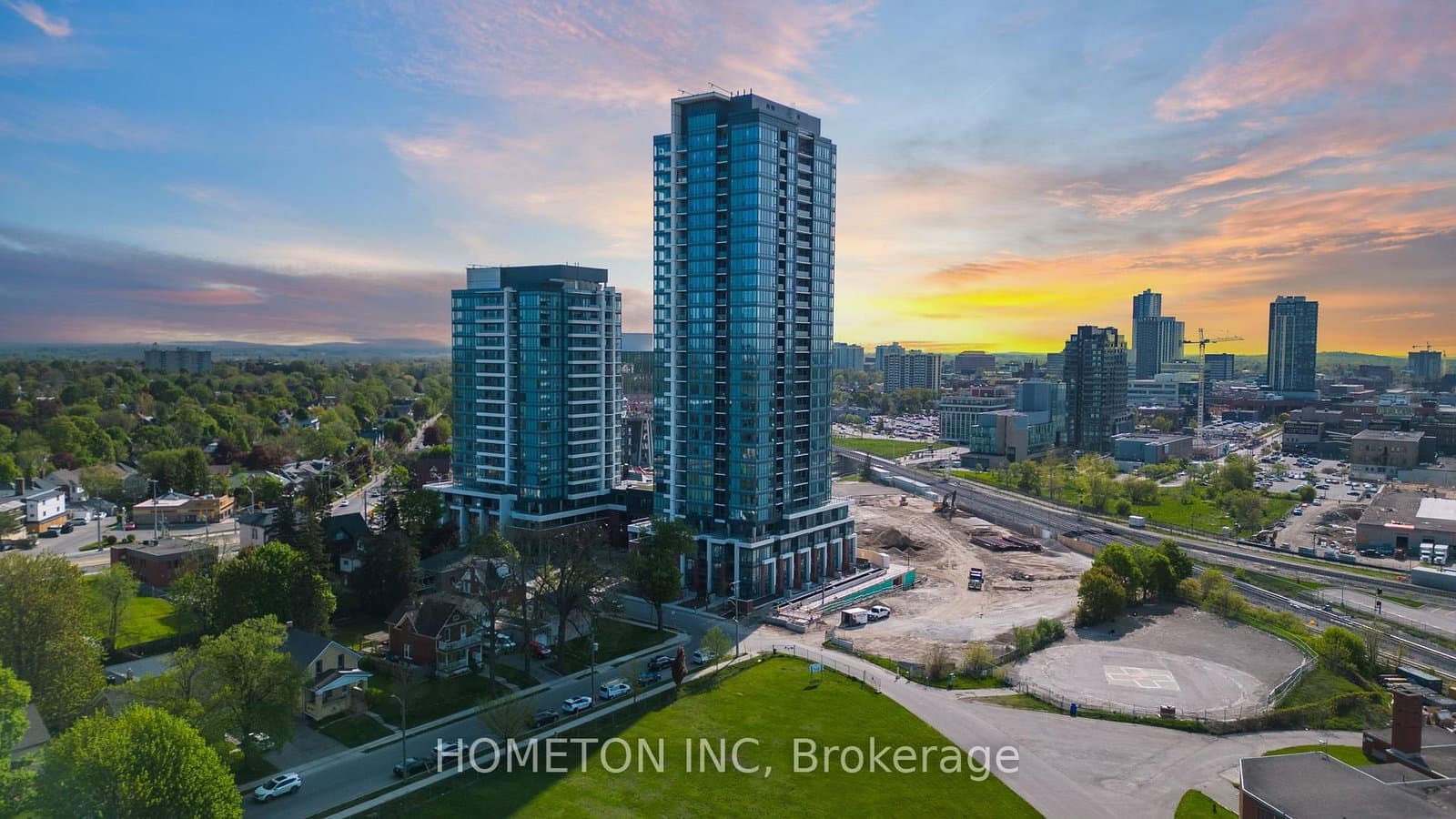 15 Wellington Street S, Unit 704