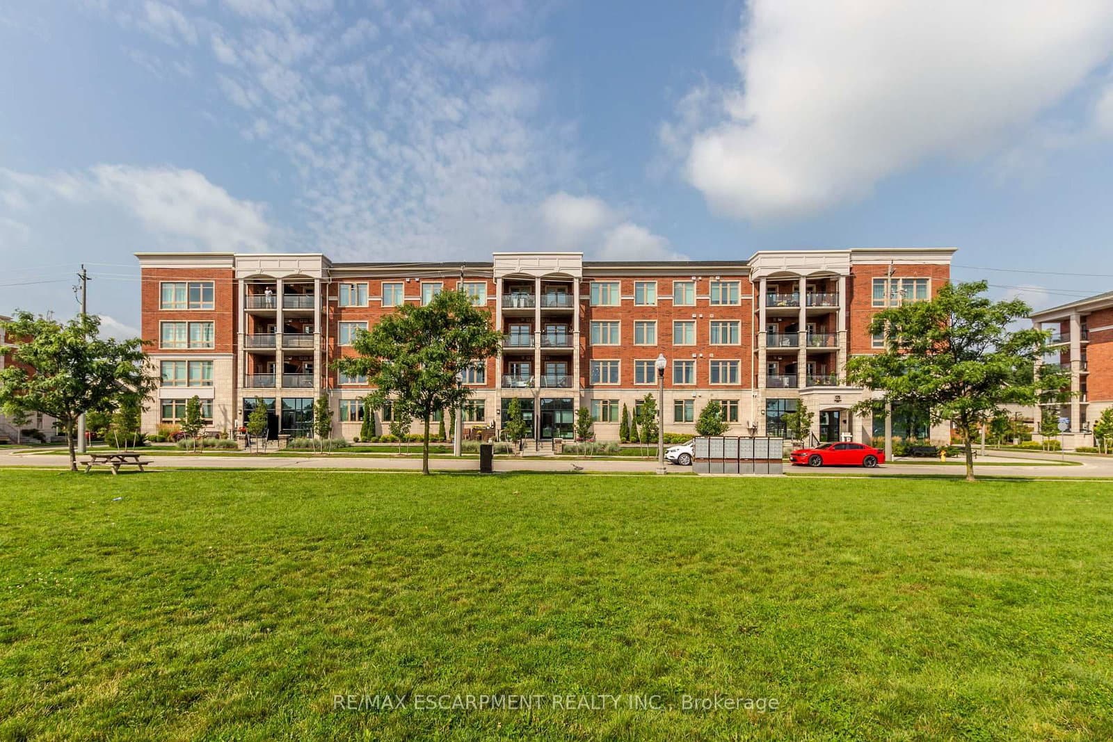 175 Commonwealth Street, Unit 306
