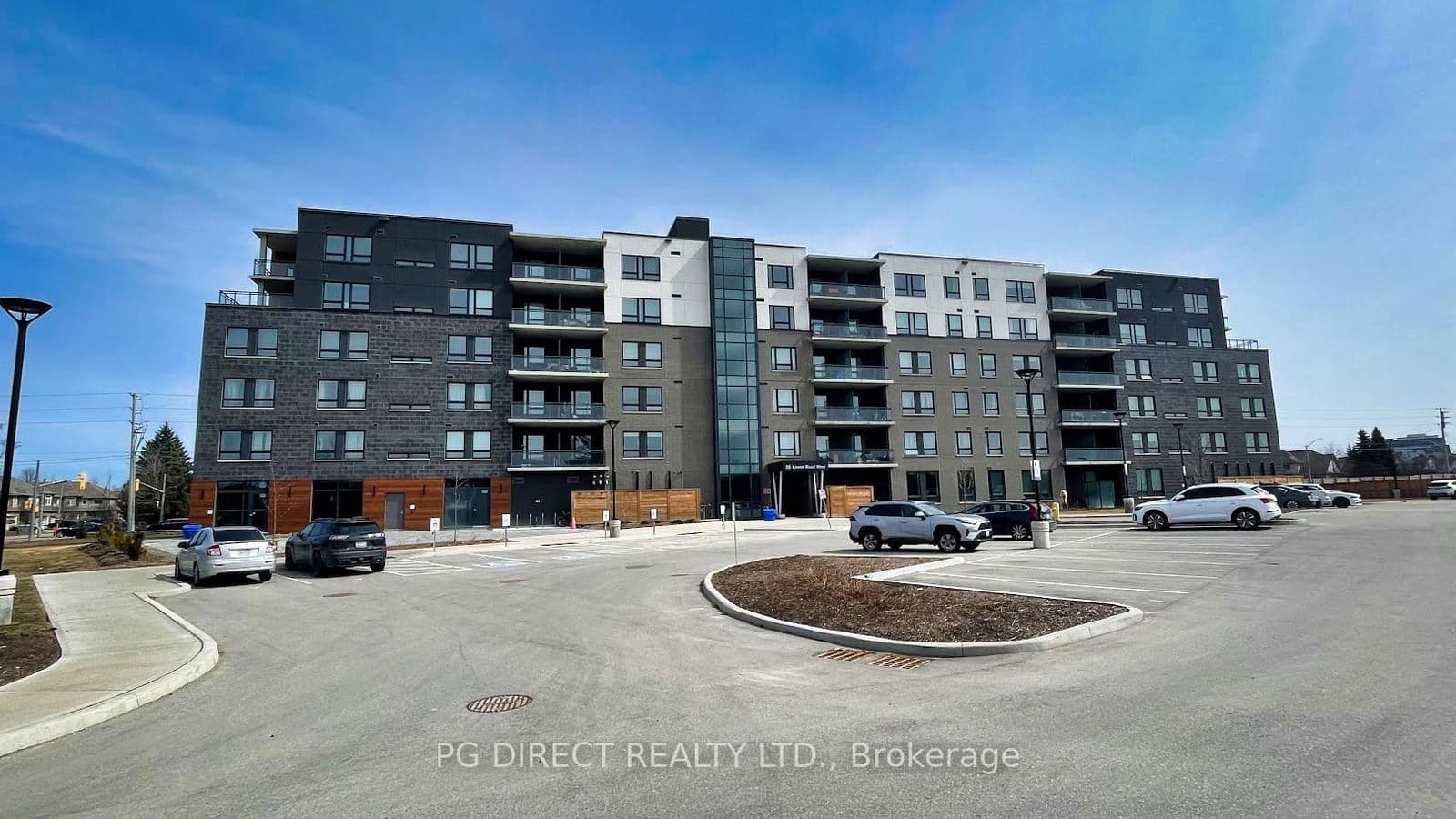 26 Lowes Road W, Unit 204