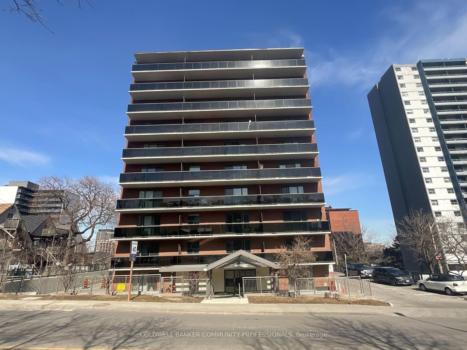 81 Charlton Avenue E, Unit 506