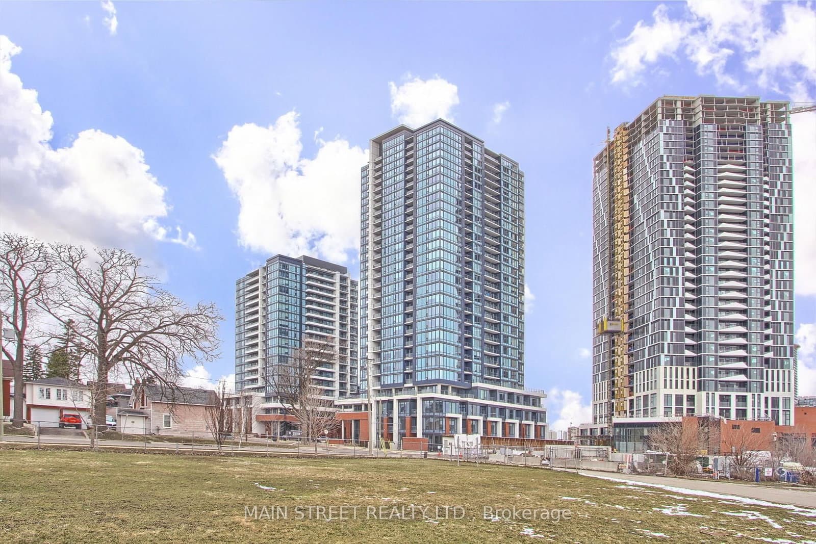 15 Wellington Street S, Unit 2204