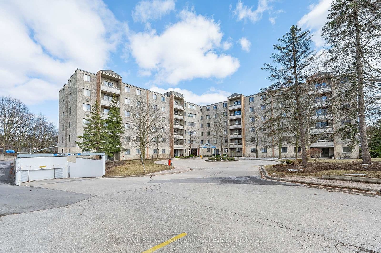 93 Westwood Road, Unit 602
