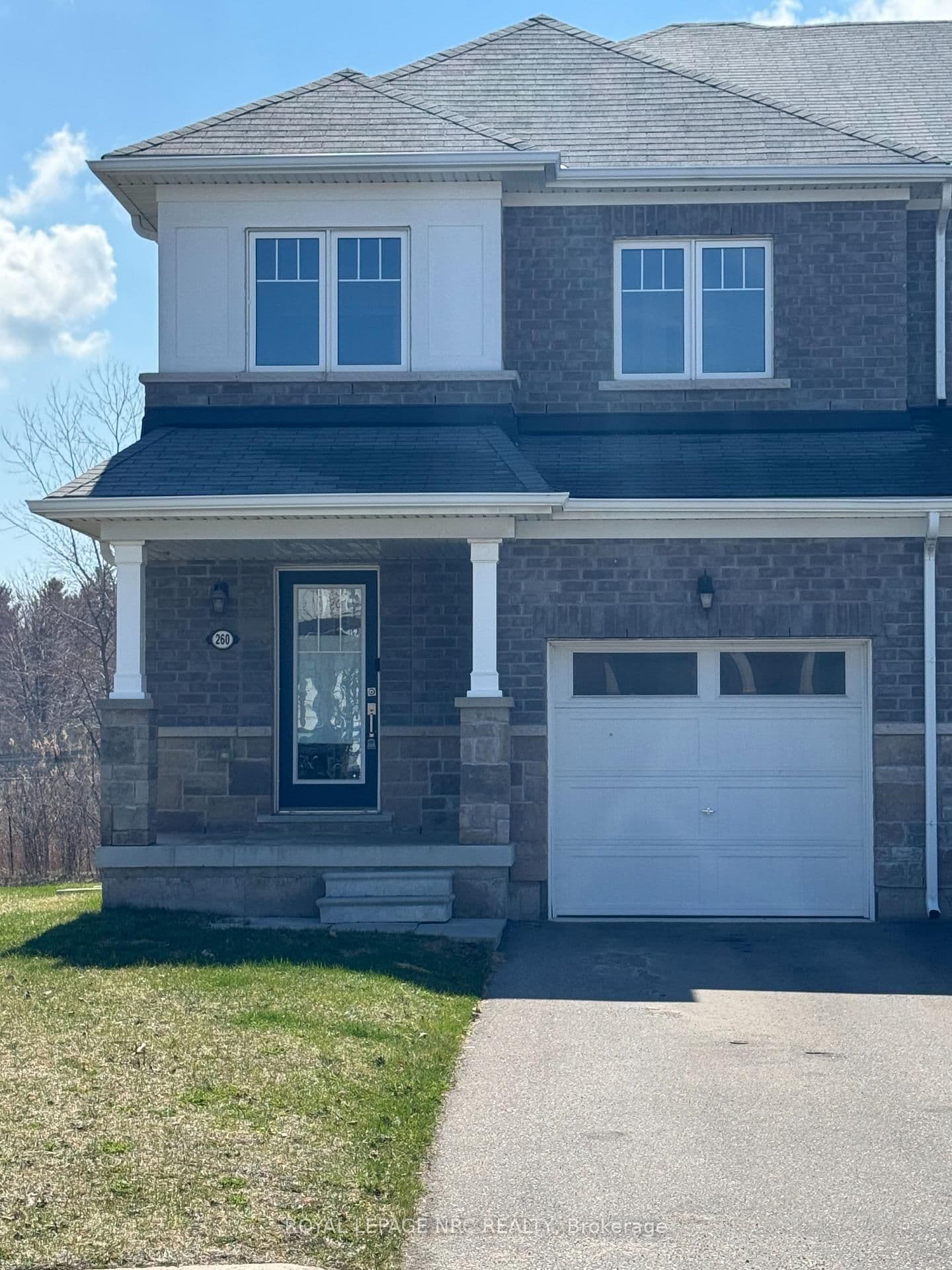 260 Esther Crescent