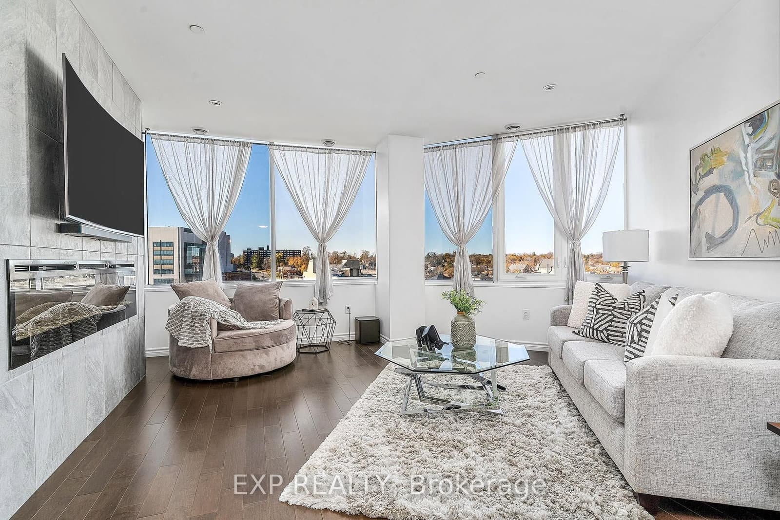 199 Front Street, Unit 511