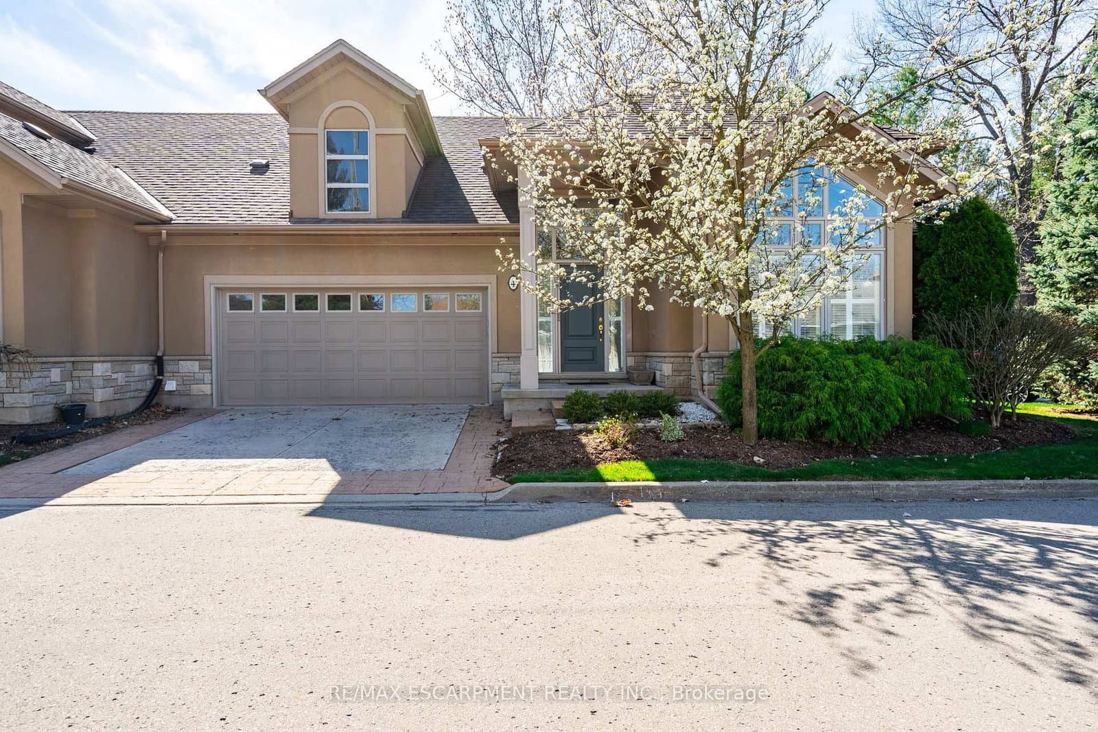 165 Glendale Avenue, Unit 4