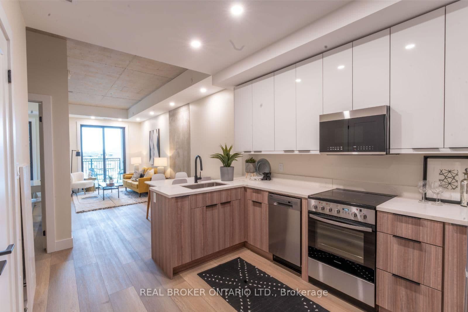 169 James Street S, Unit 707