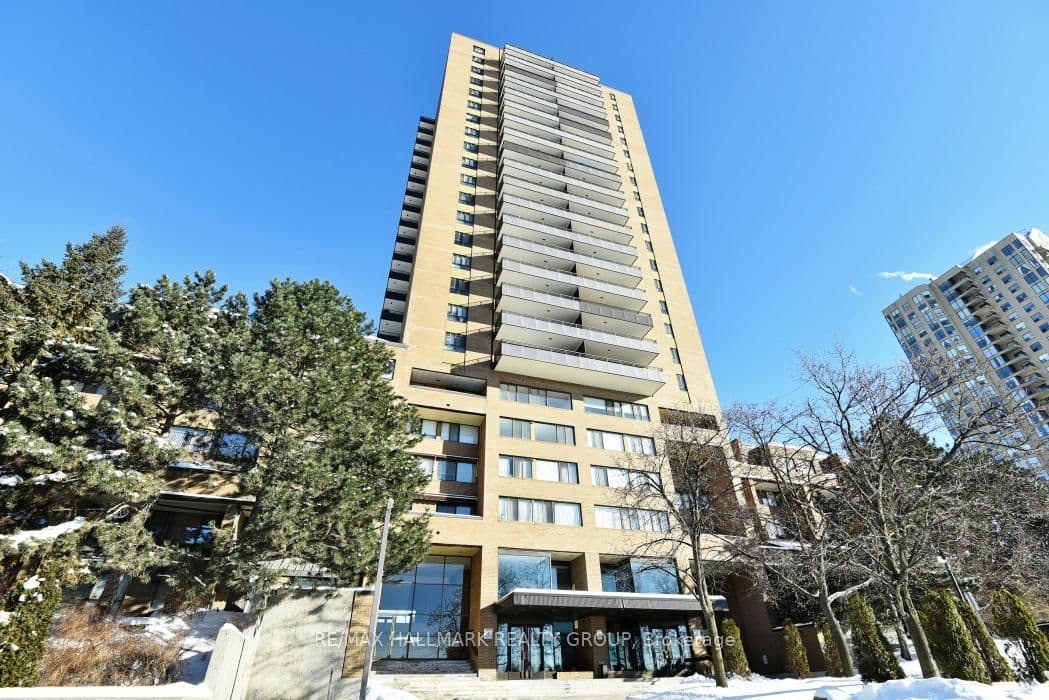 515 St Laurent Boulevard, Unit 2509/10