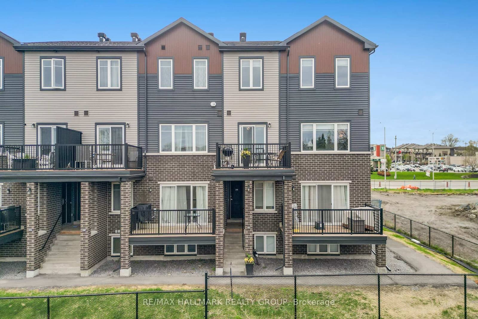 235 Eldorado Private, Unit B