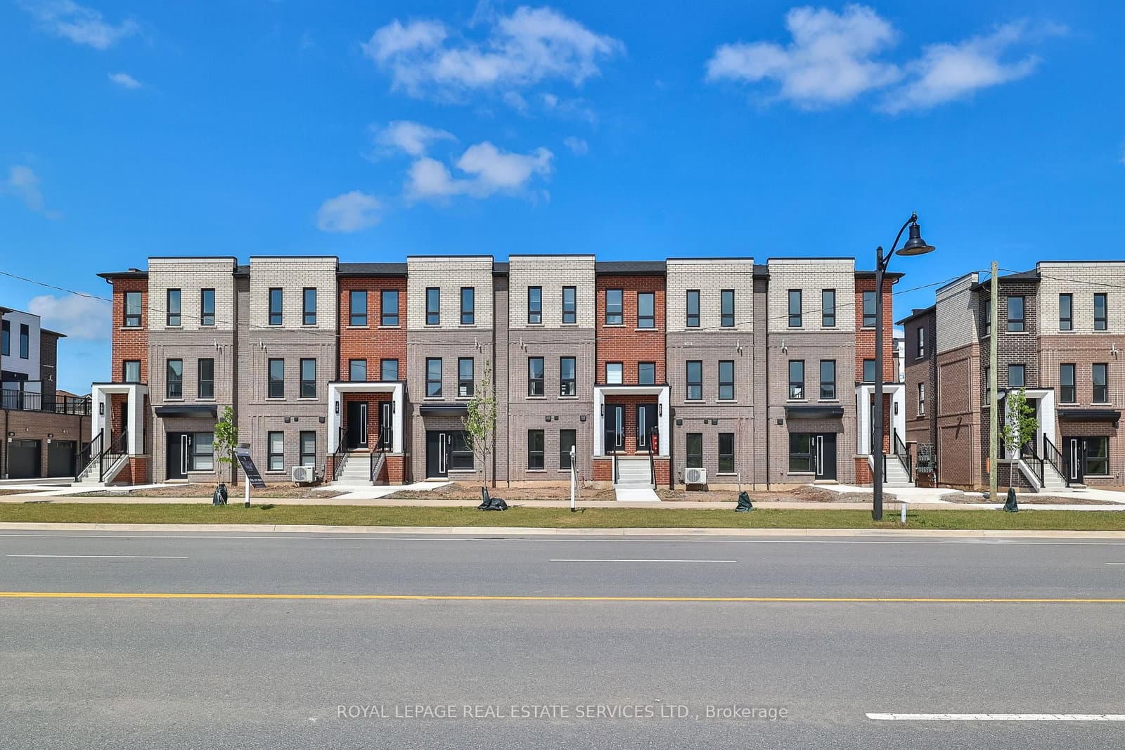 211 Burke Street, Unit 14