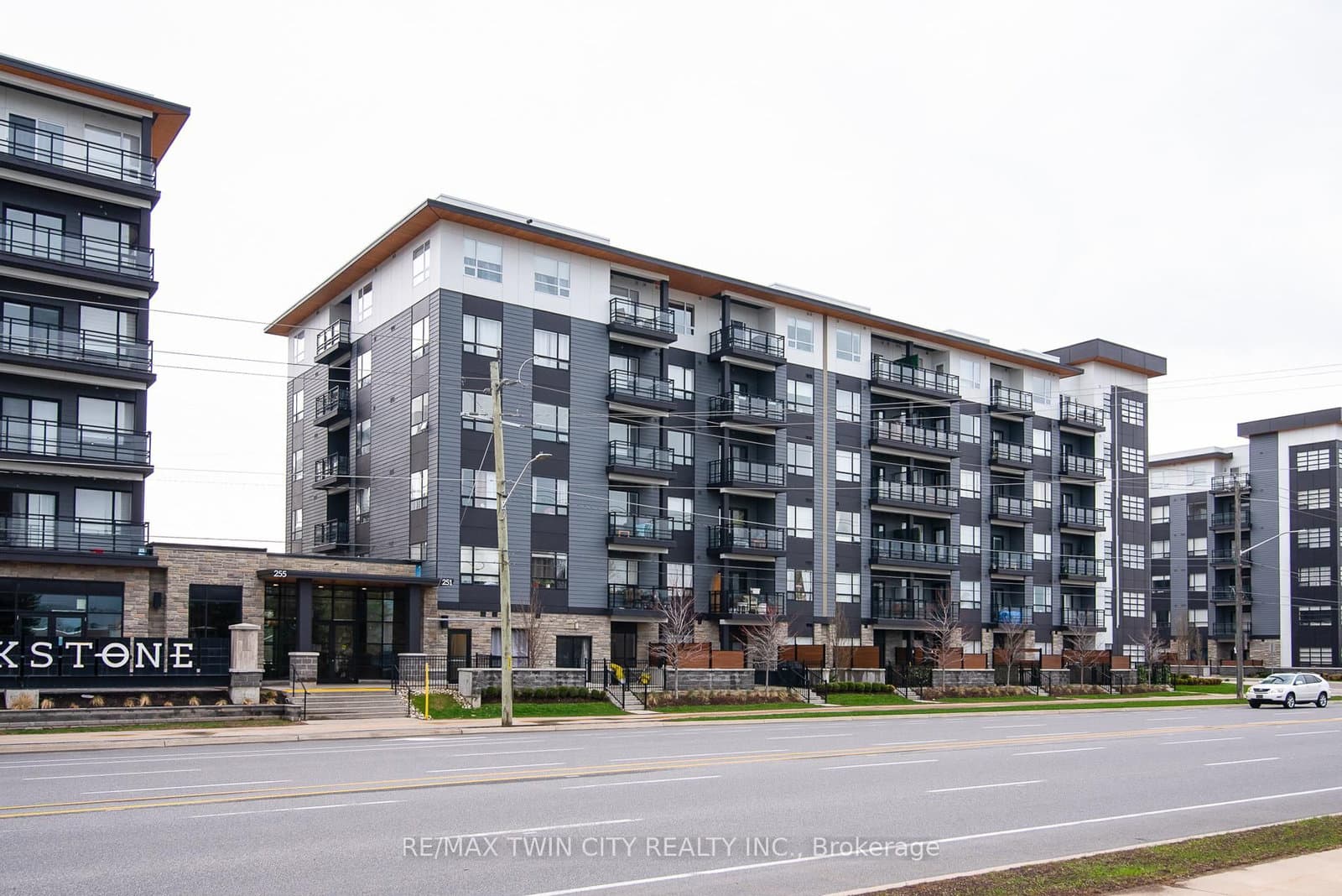 #505 - 251 Northfield Drive E