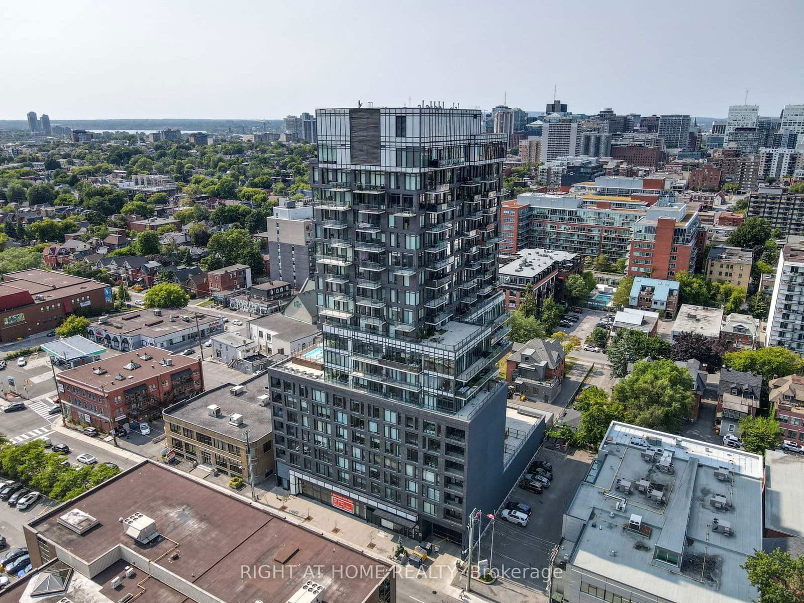 #705 - 203 CATHERINE Street