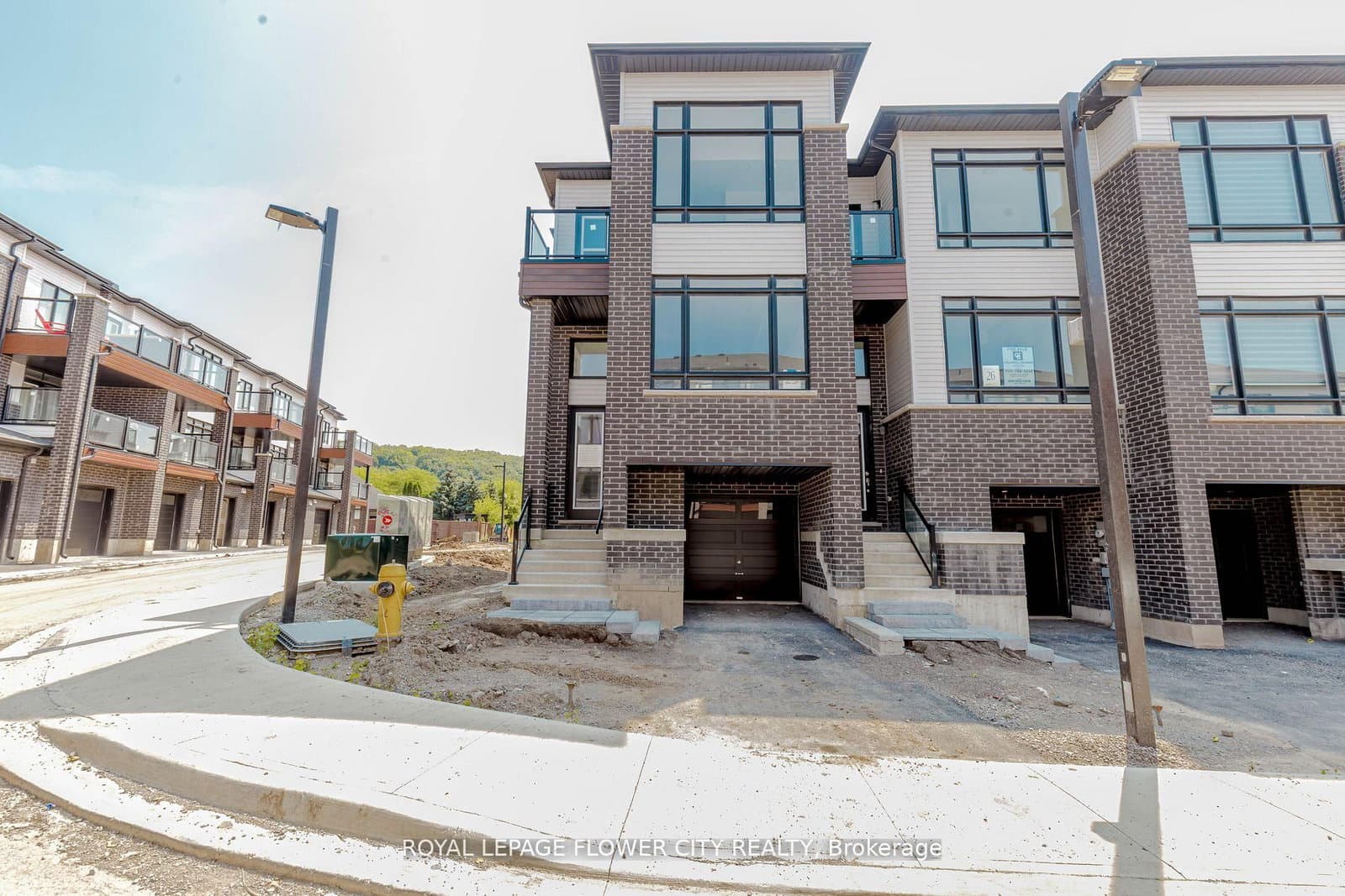 25 Sidney Rose Common
