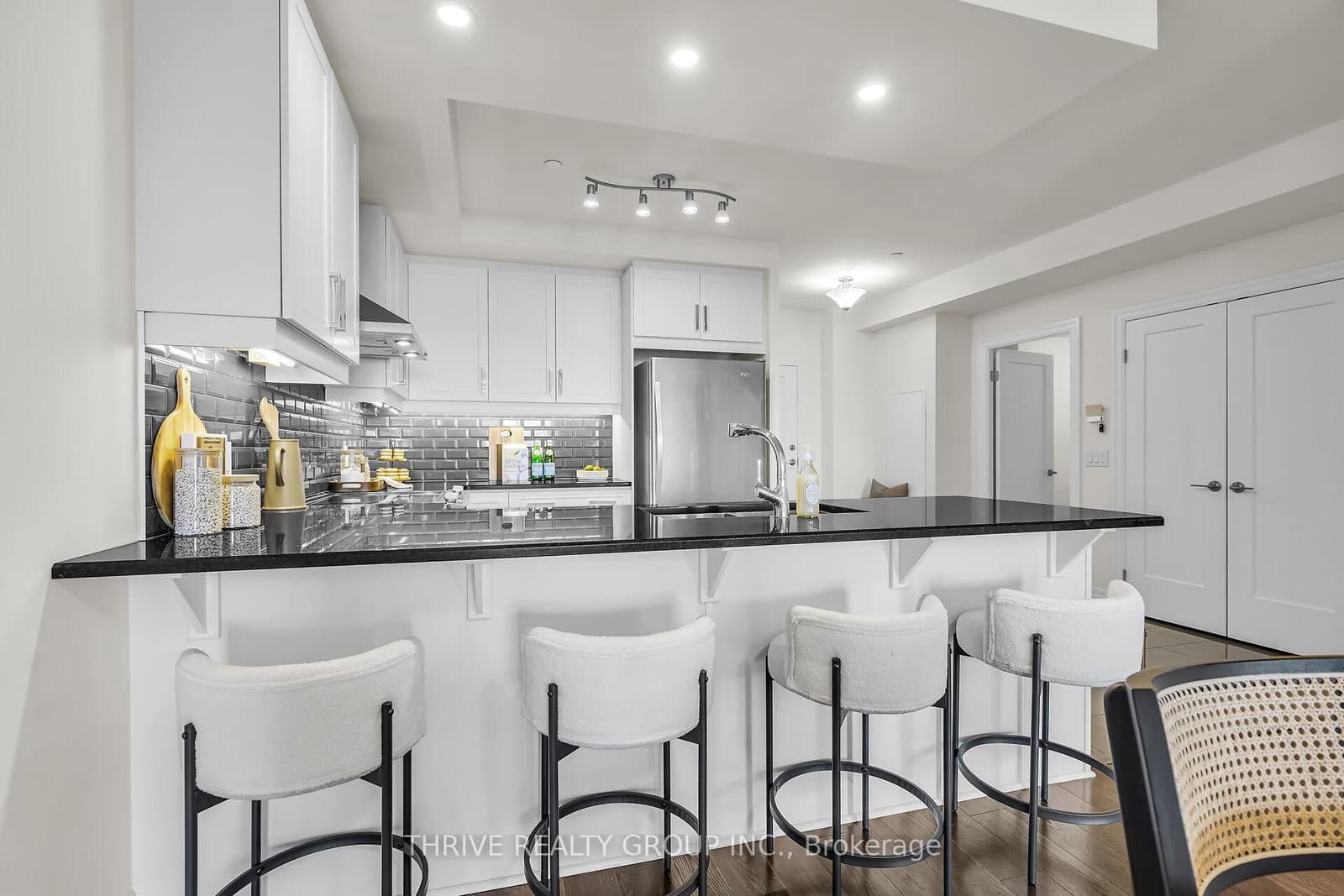 #2202 - 505 Talbot Street