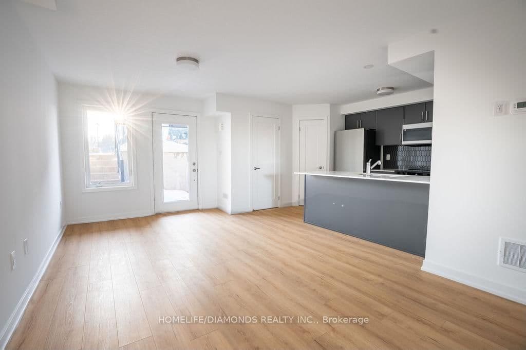 940 ST. DAVID Street N, Unit 49