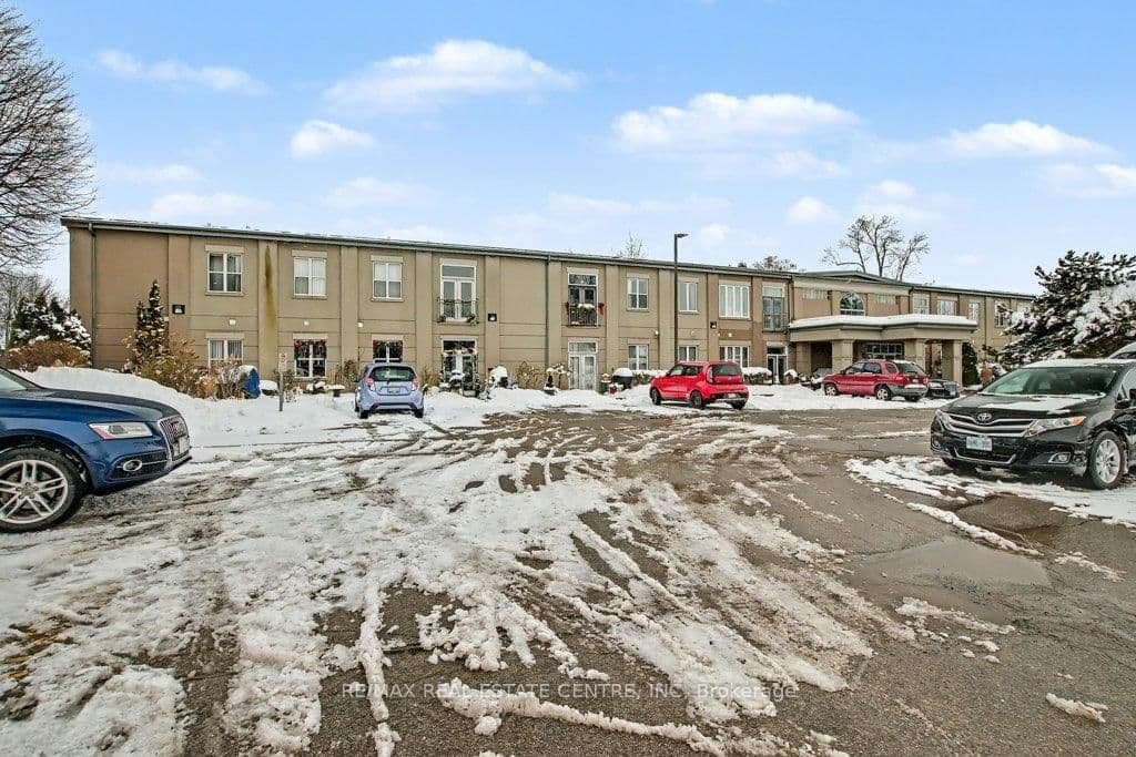 6365 Drummond Road, Unit 207