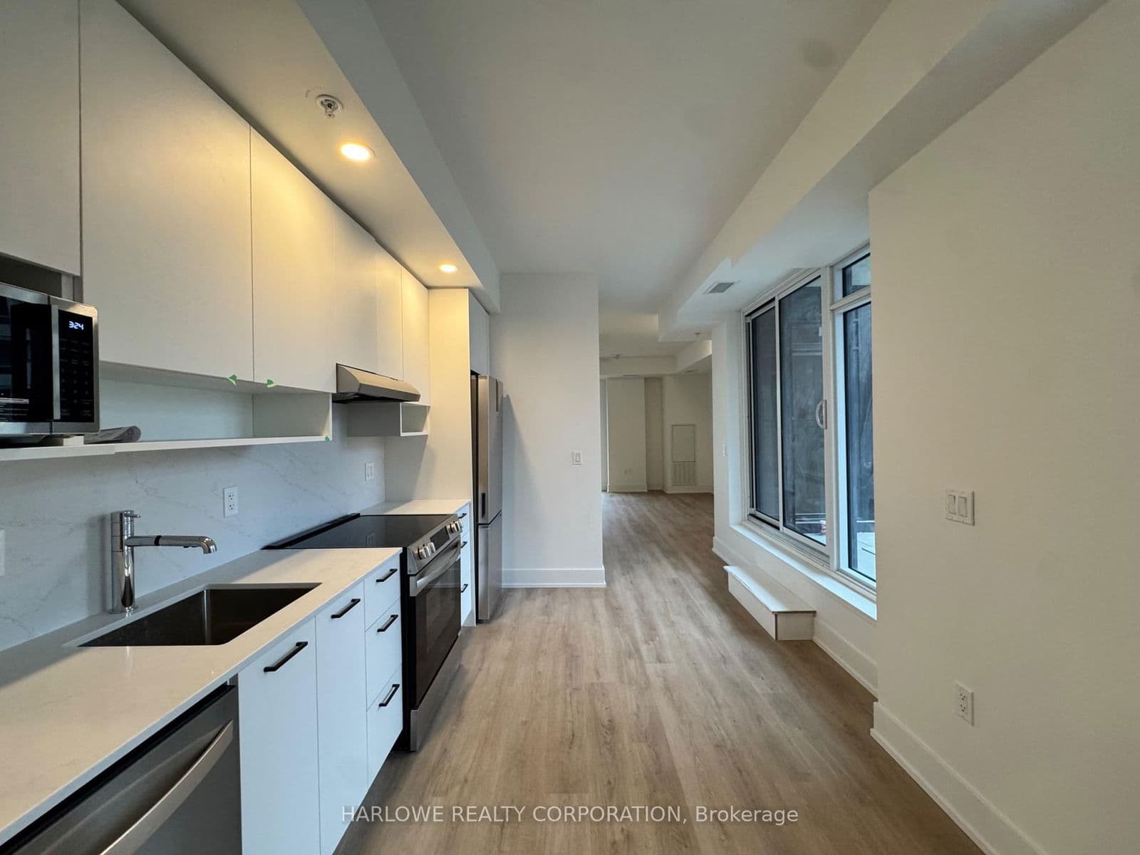 206 King Street W, Unit 506