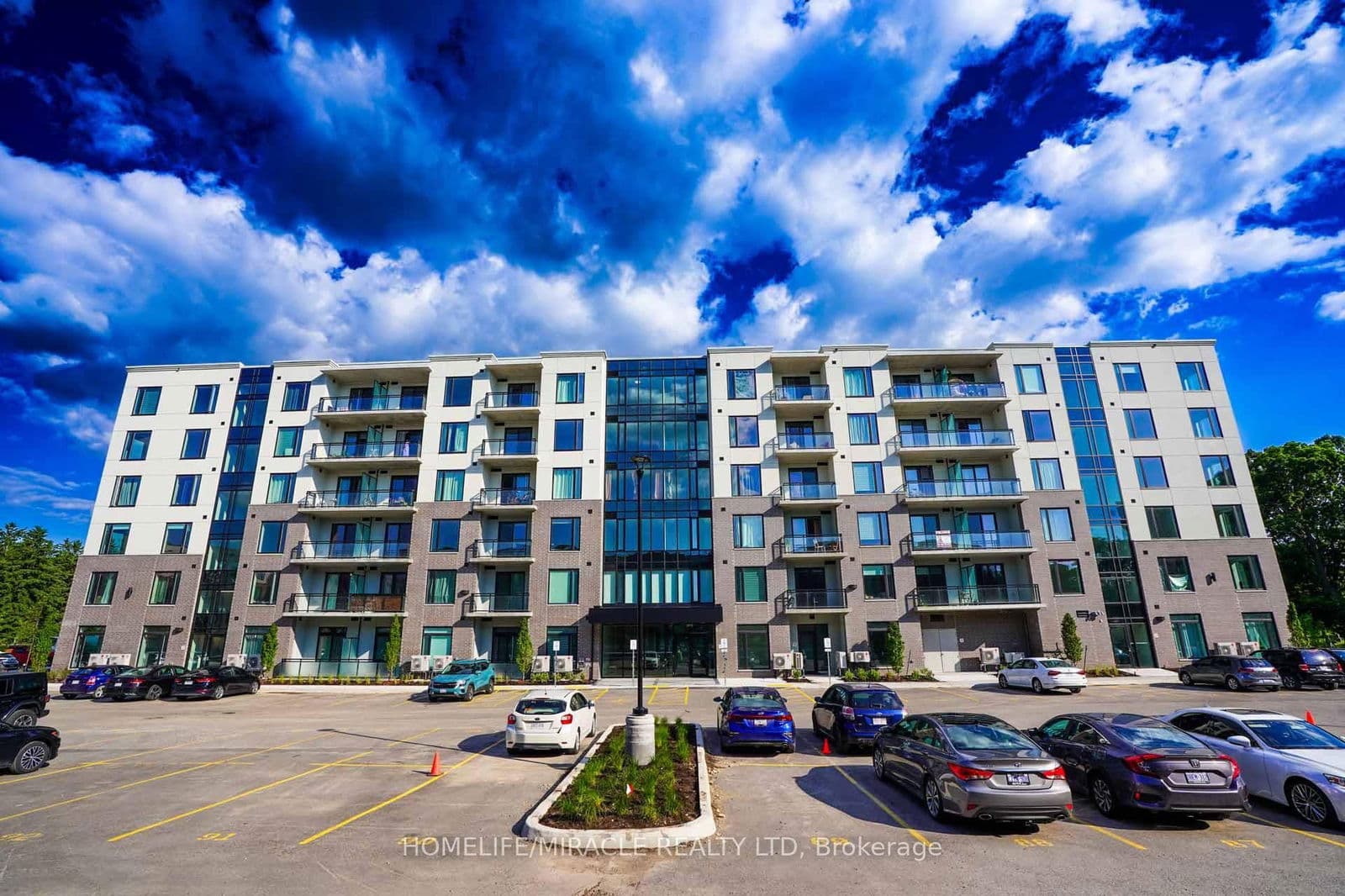 #604 - 107 Roger Street