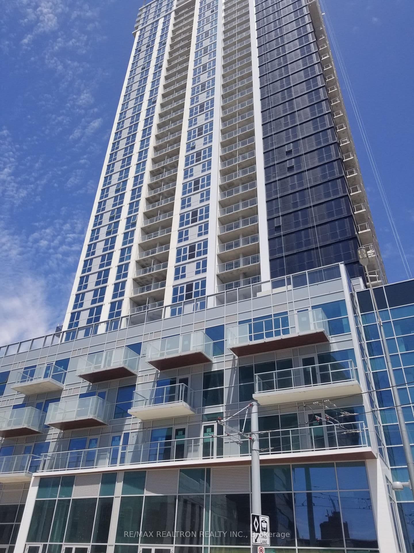 #905 - 60 Frederick Street