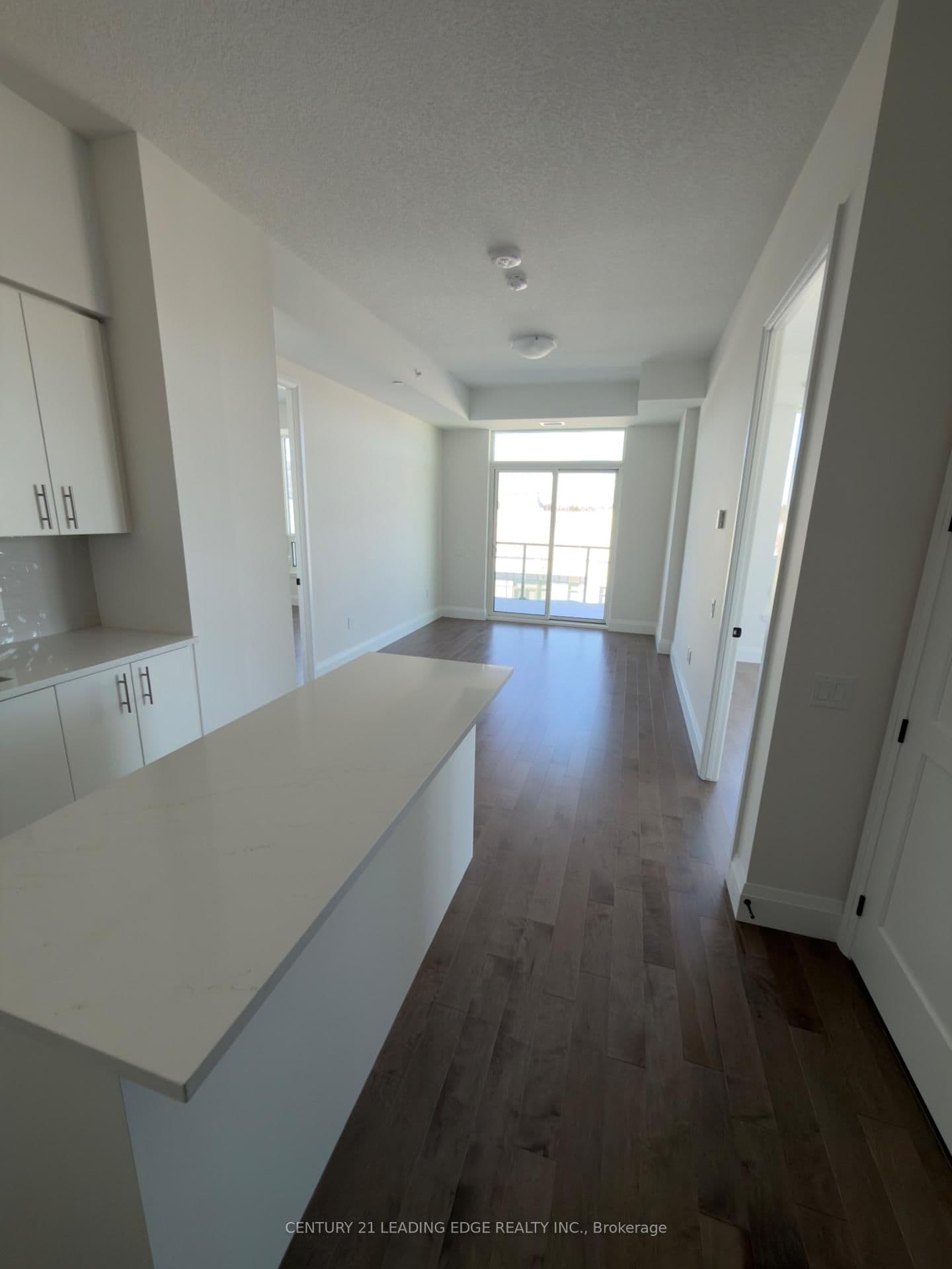 93 Arthur Street S, Unit 1310