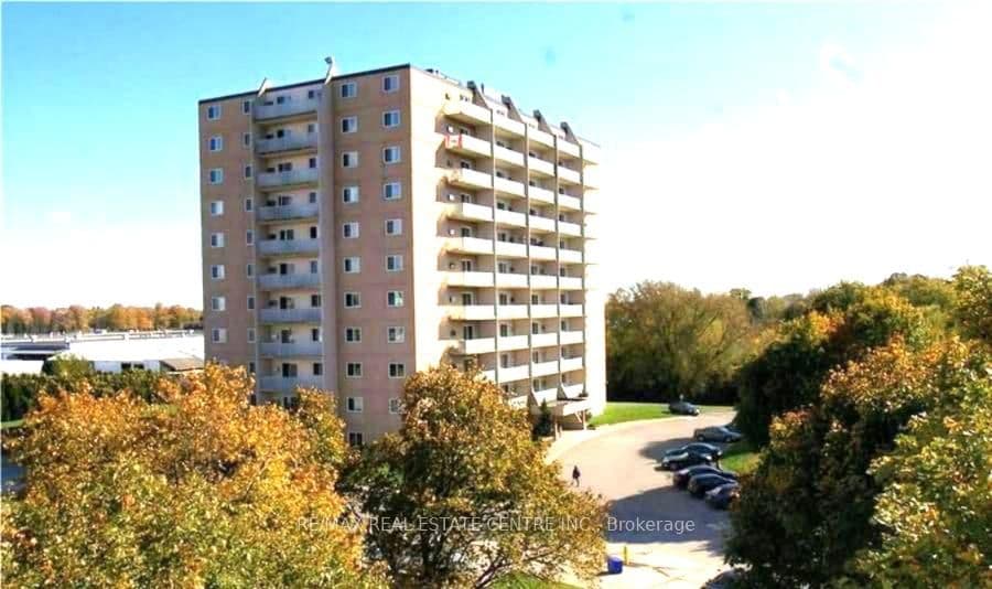 #103 - 573 MORNINGTON Avenue