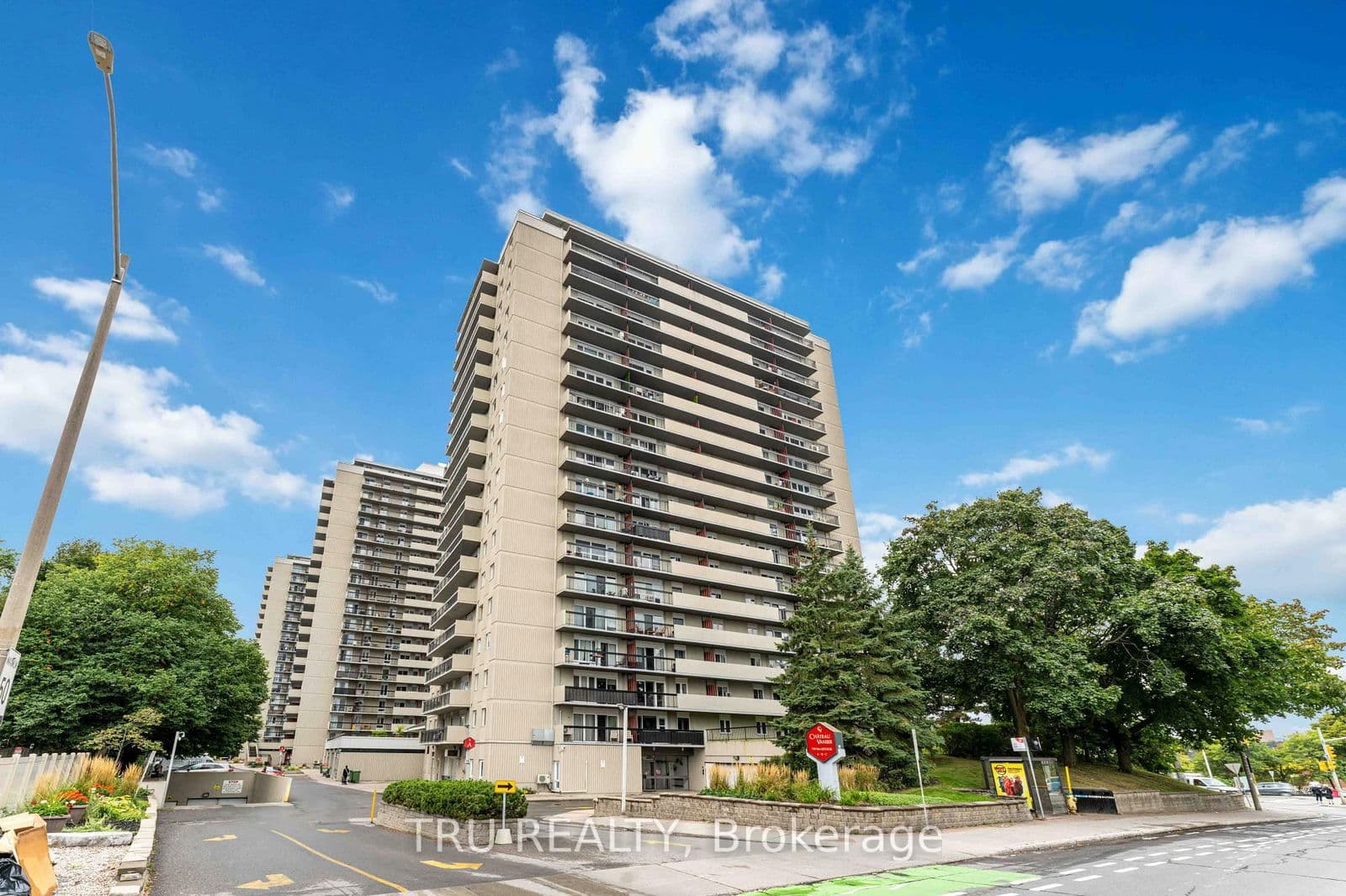 #PH4 - 158A McArthur Avenue