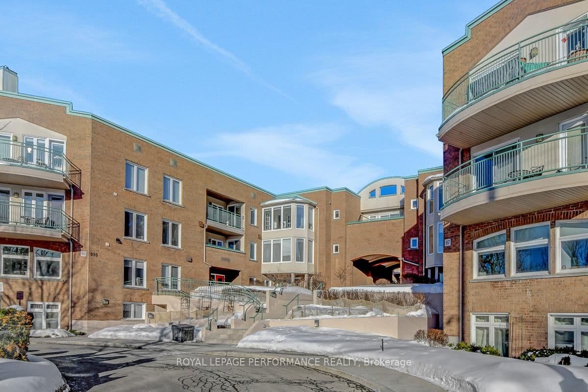 #401D - 1 Columbus Avenue