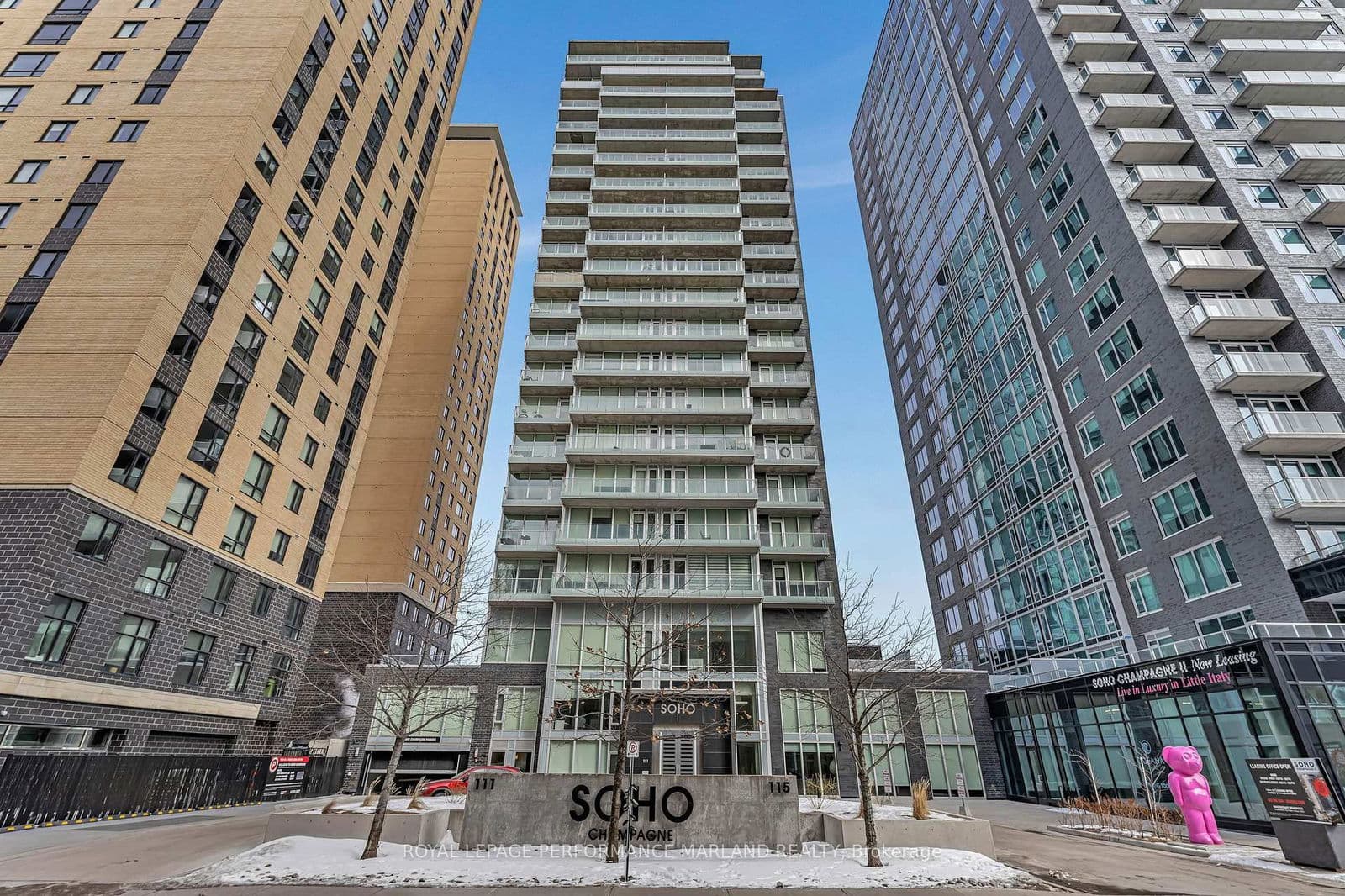 #606 - 111 Champagne Avenue S