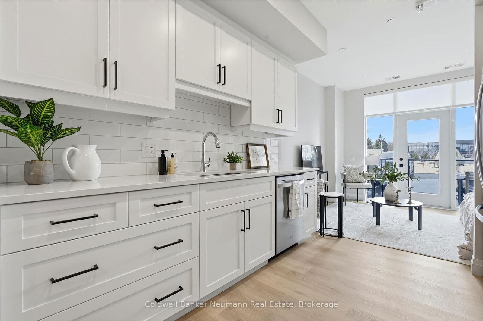 #118 - 1882 Gordon Street