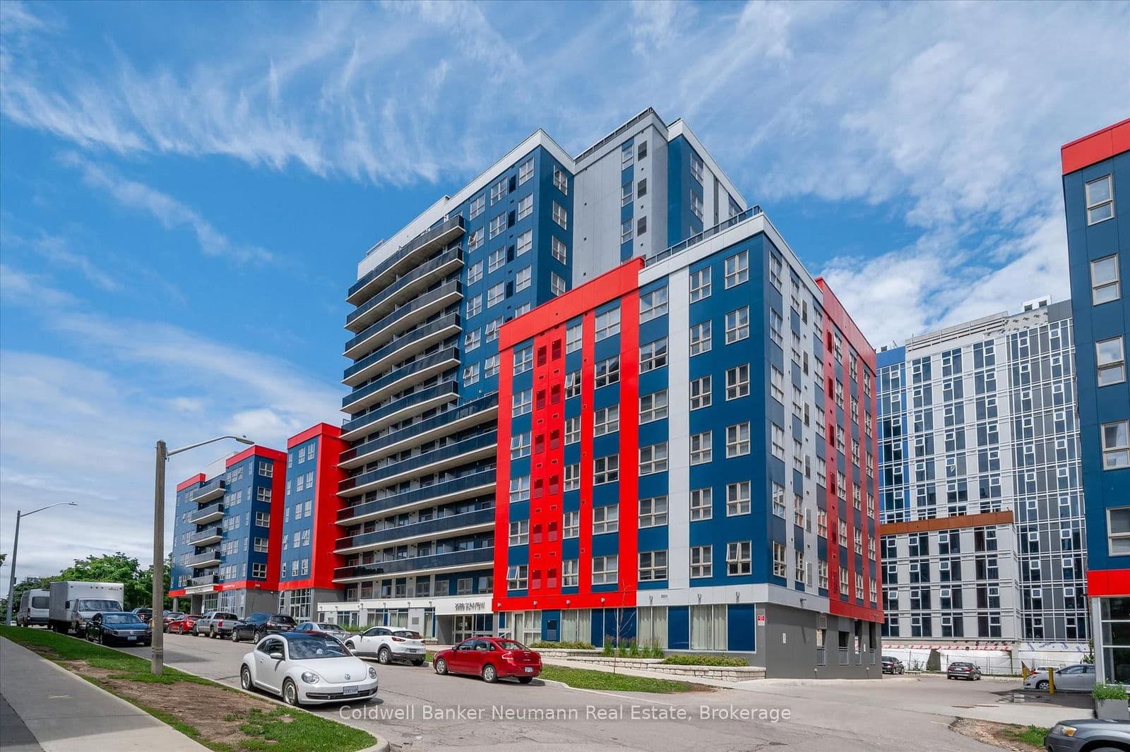 #227 - 258b Sunview Street