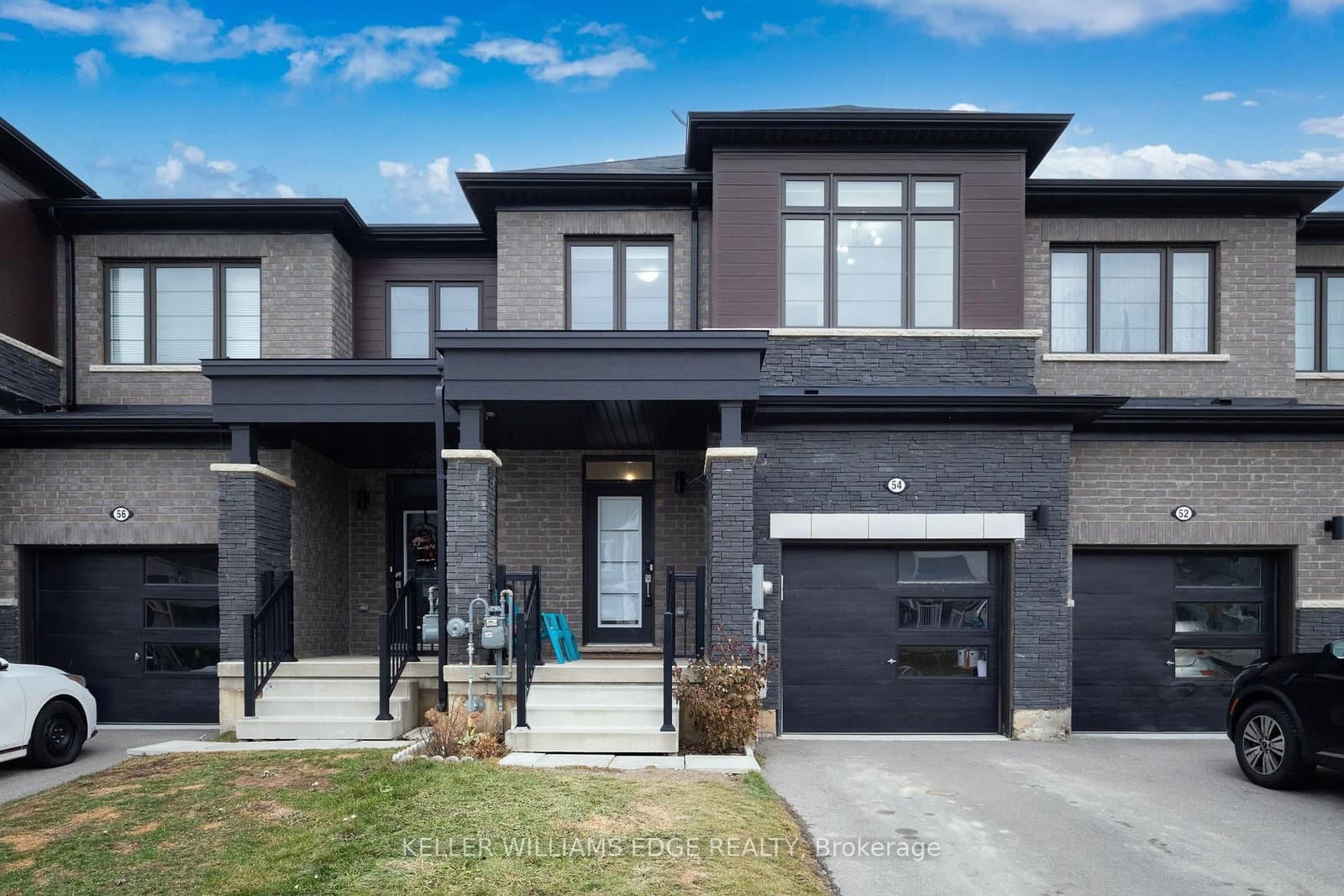 54 Oaktree Drive