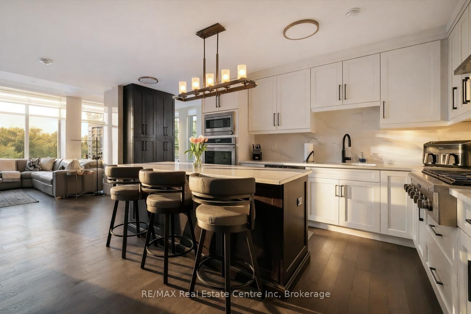 #BHB - 63 ARTHUR Street S