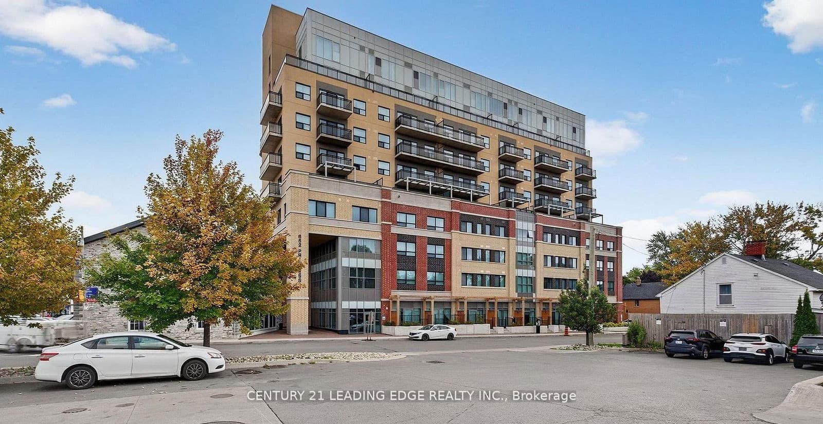 #422 - 652 Princess Street