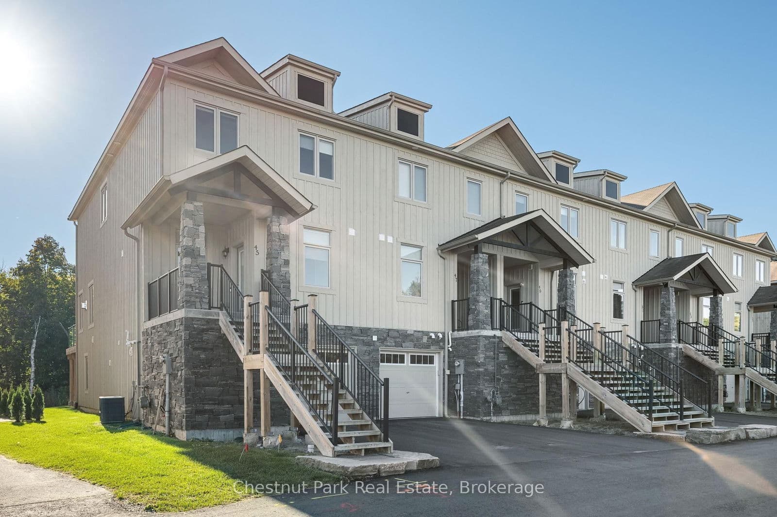 45 Rockmount Crescent