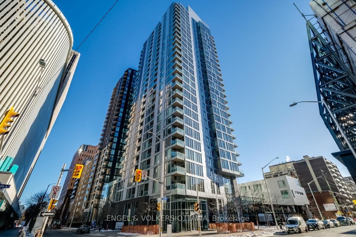 #2401 - 179 Metcalfe Street