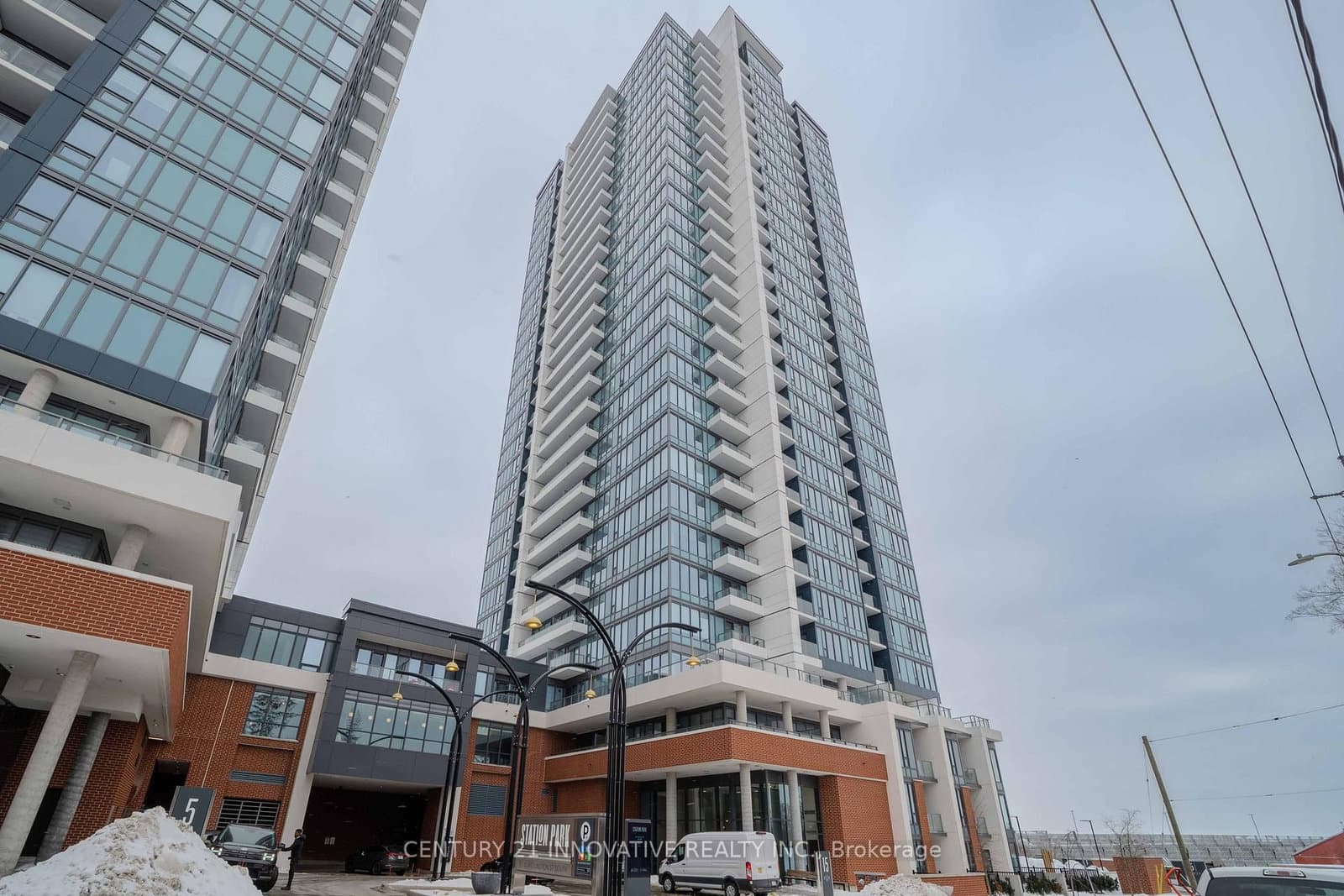 15 Wellington Street S, Unit 1005