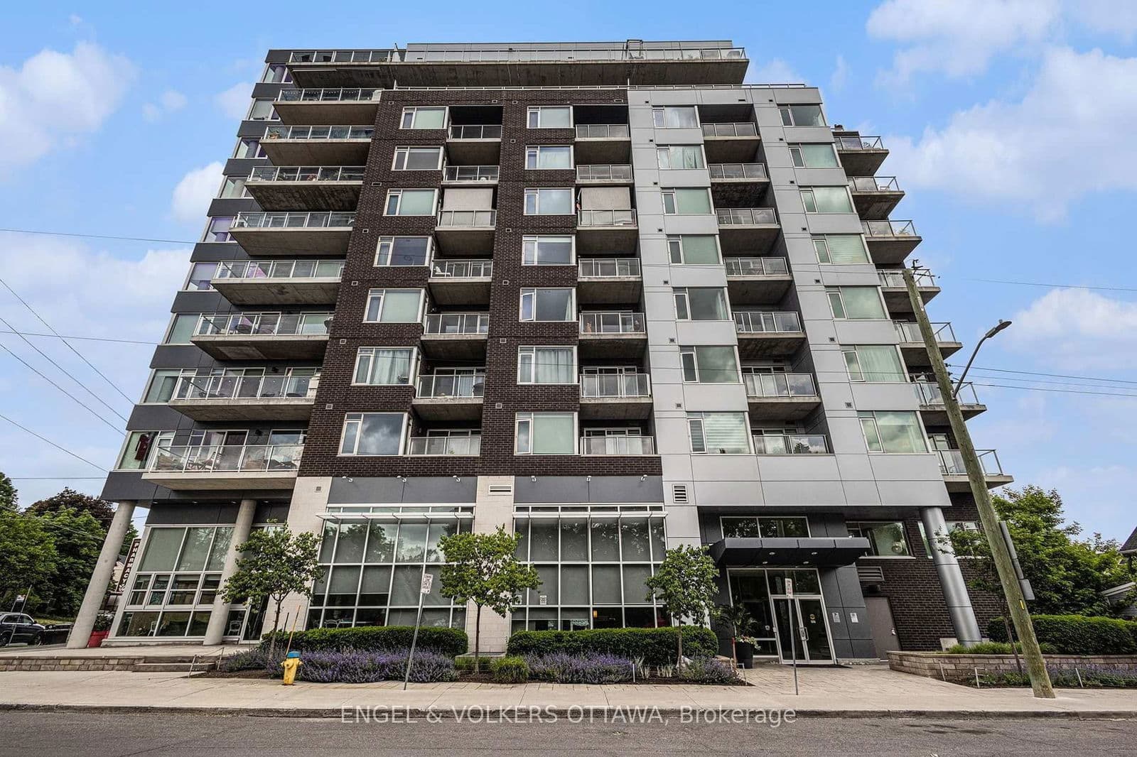 #318 - 7 Marquette Avenue