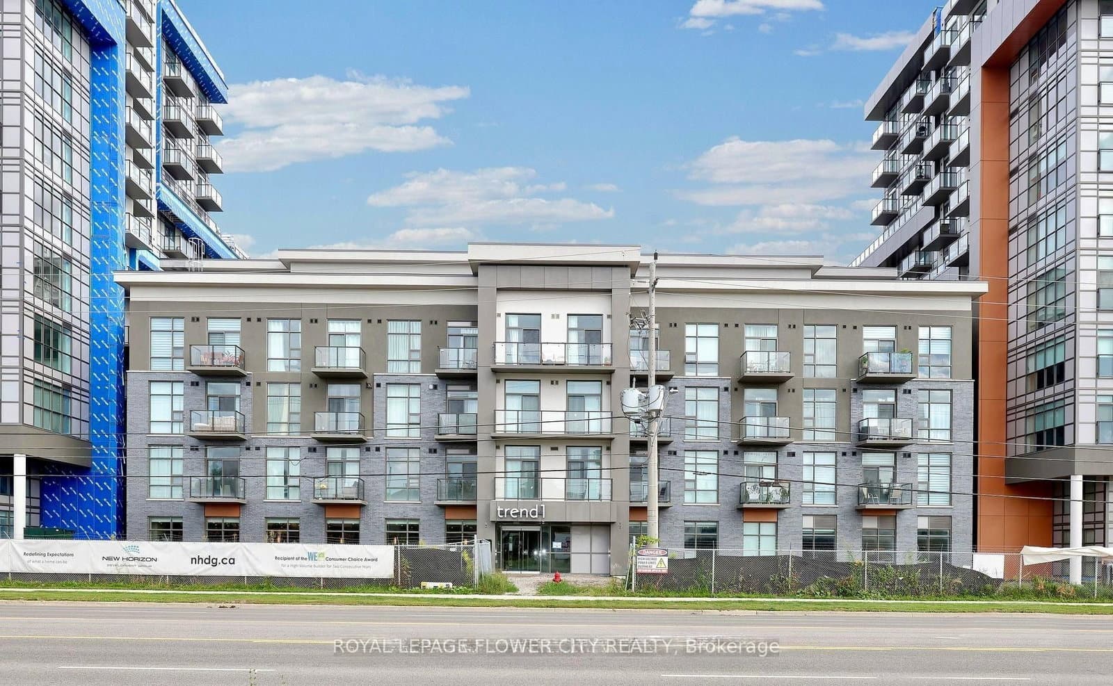 450 Dundas Street, Unit 406