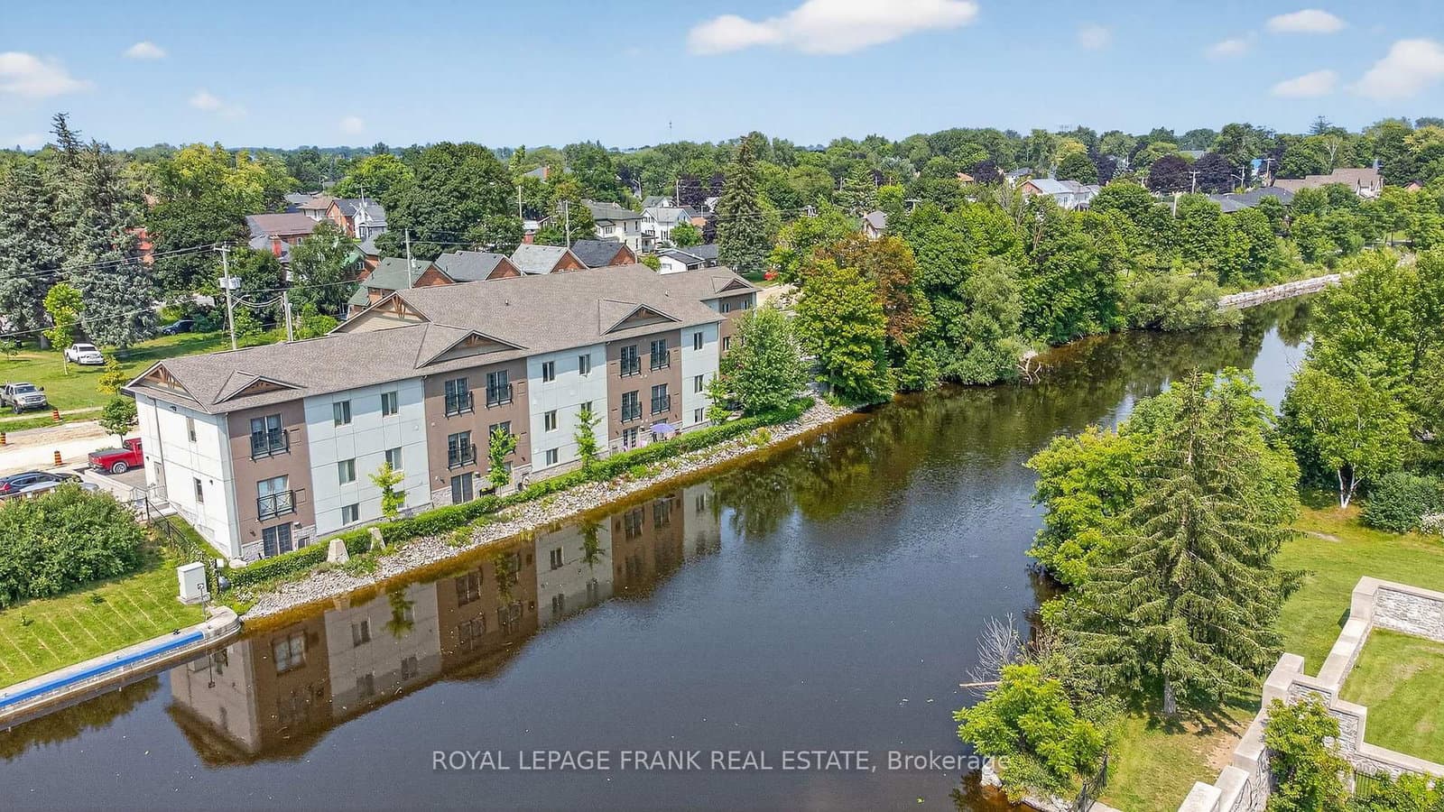 #103 - 25 King Street