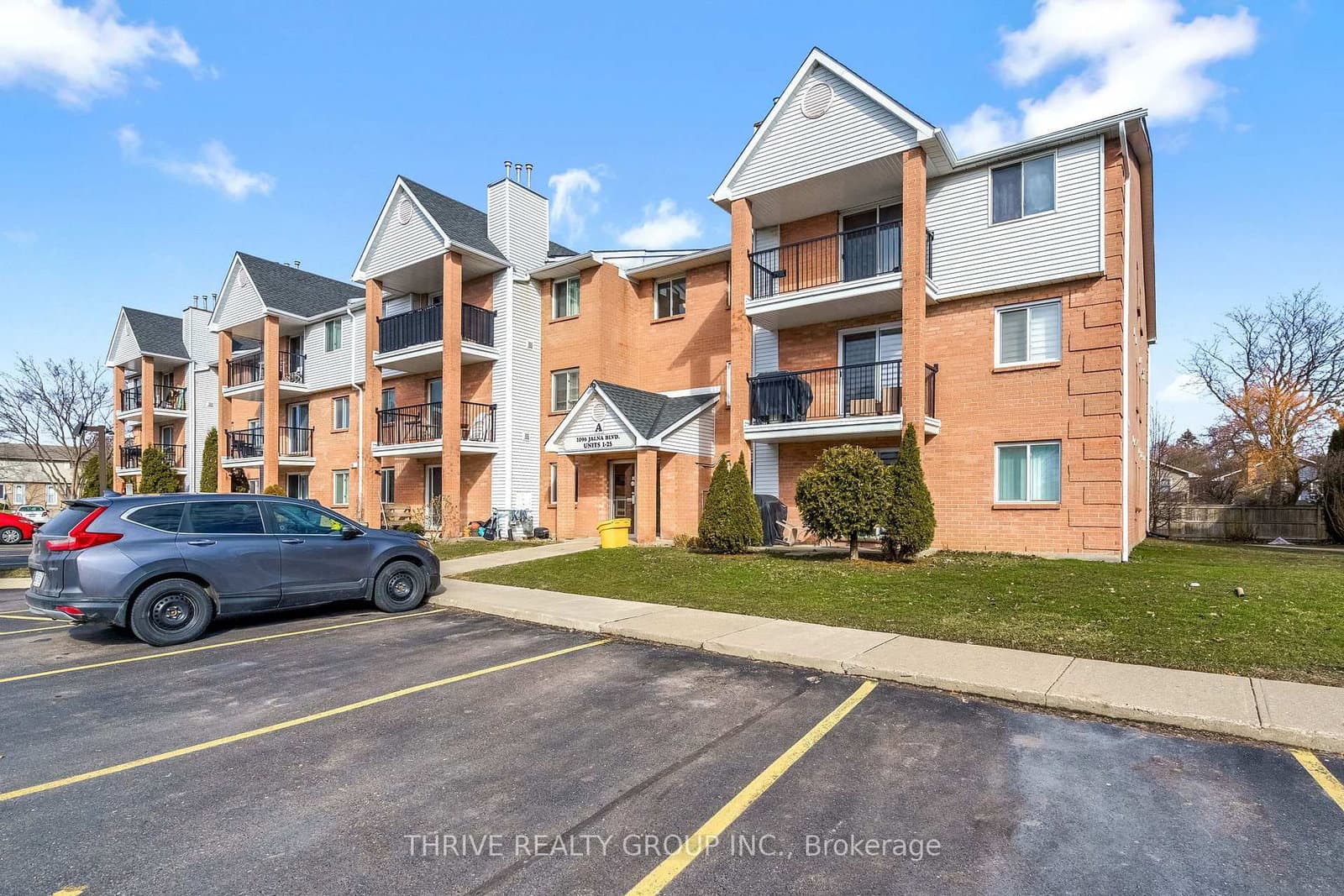 #17 - 1096 Jalna Boulevard